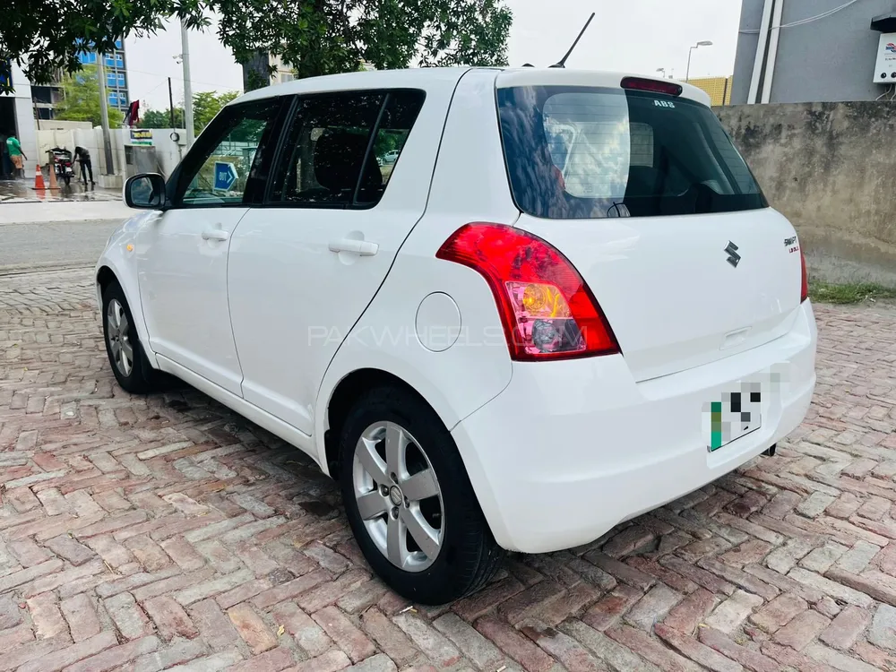 Suzuki Swift 2014 for Sale in Lahore Image-1