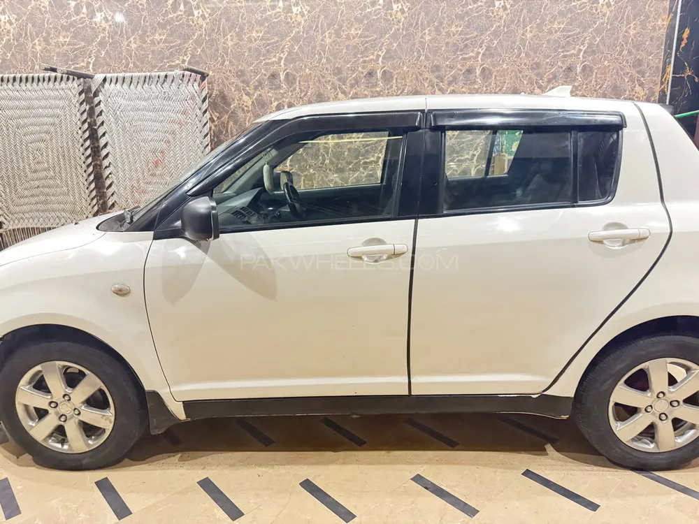 Suzuki Swift 2012 for Sale in Faisalabad Image-1