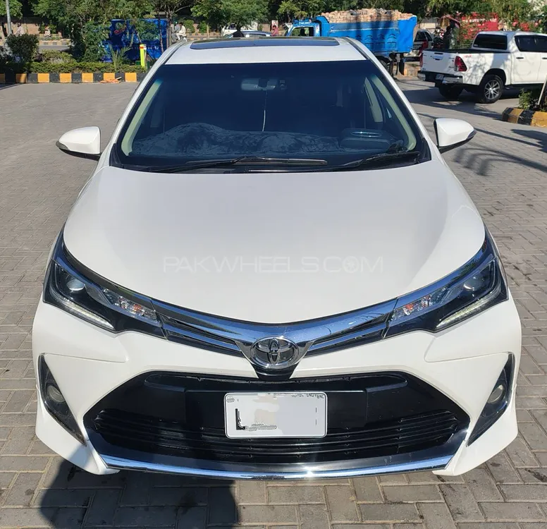 Toyota Corolla 2017 for Sale in Islamabad Image-1