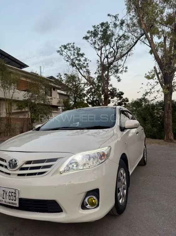 Toyota Corolla 2013 for Sale in Islamabad Image-1