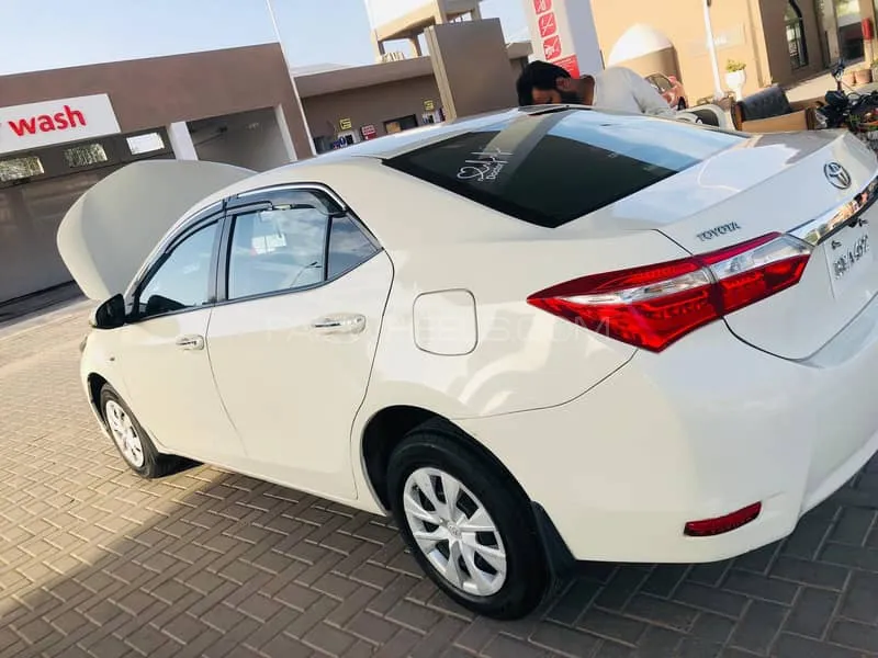 Toyota Corolla 2015 for Sale in Multan Image-1