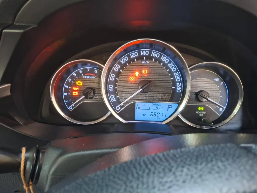 Toyota Corolla 2015 for Sale in Hyderabad Image-1
