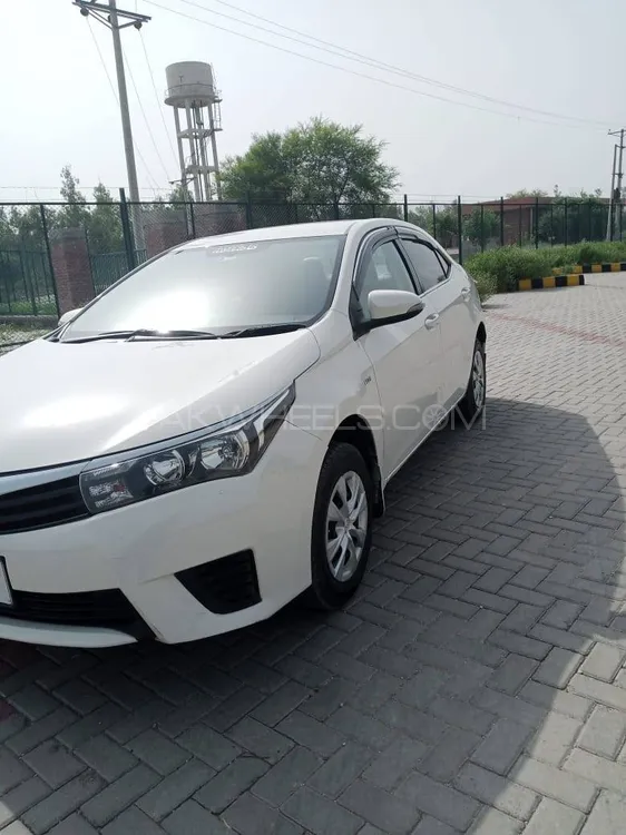 Toyota Corolla 2017 for Sale in Sargodha Image-1