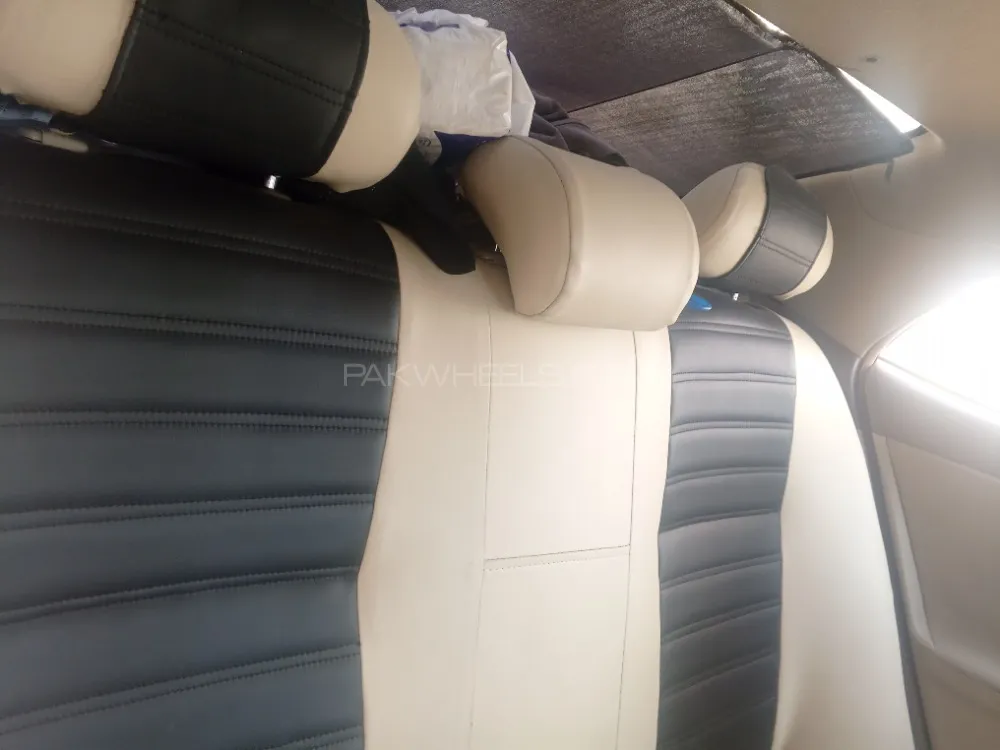 Toyota Corolla 2010 for Sale in Karachi Image-1