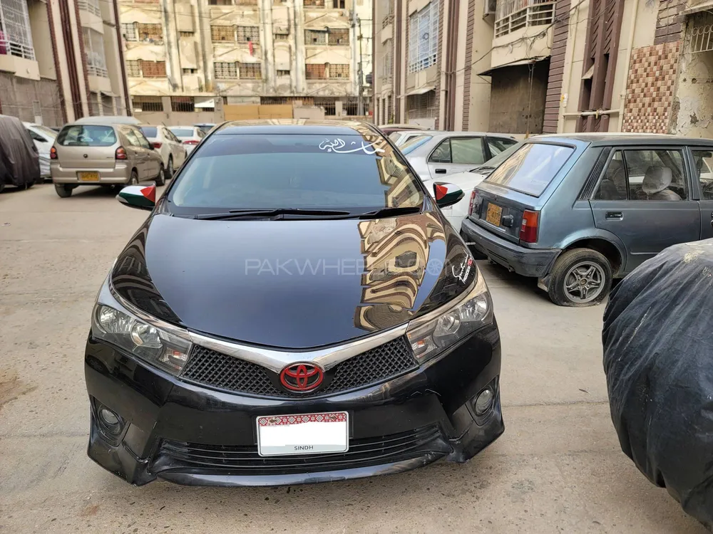 Toyota Corolla 2014 for Sale in Karachi Image-1