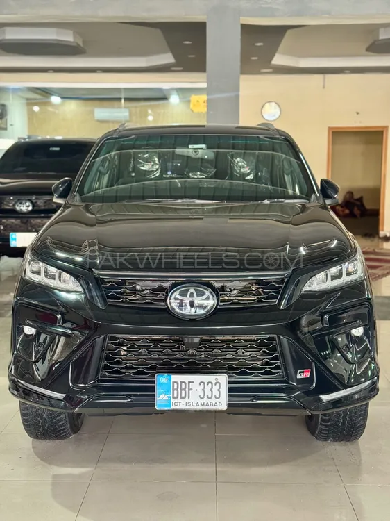 Toyota Fortuner 2023 for Sale in Peshawar Image-1