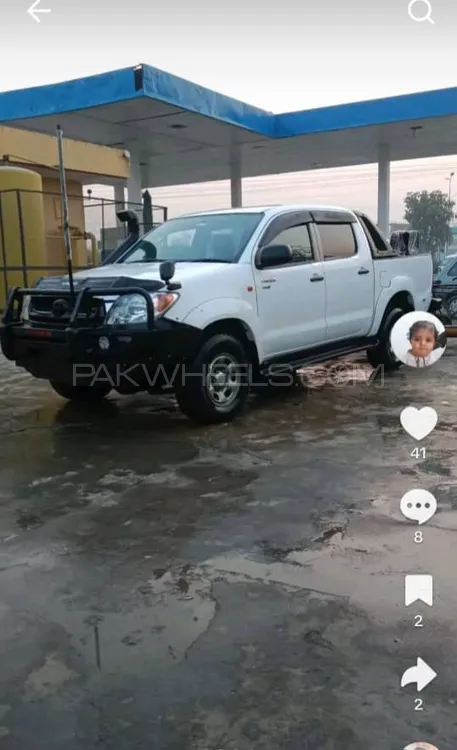 Toyota Hilux 2006 for Sale in Peshawar Image-1