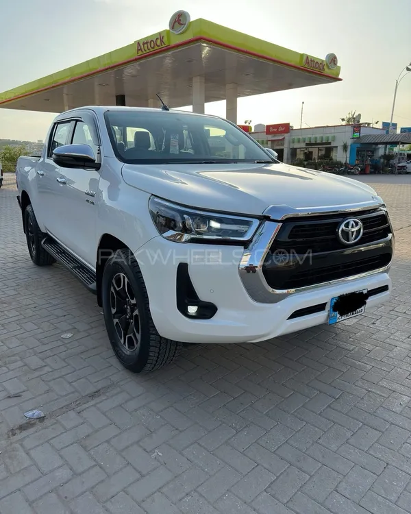 Toyota Hilux 2023 for Sale in Islamabad Image-1