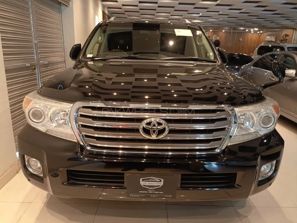 Toyota Land Cruiser 2013 for Sale in Islamabad Image-1
