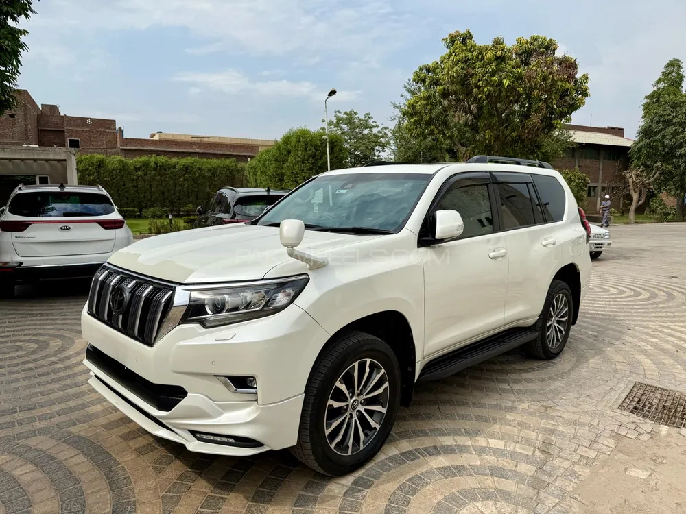 Toyota Prado 2019 for Sale in Lahore Image-1