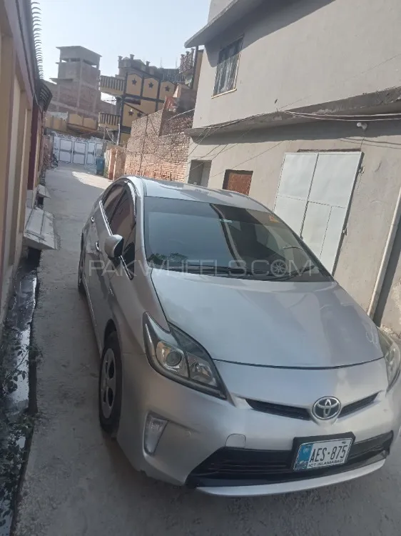 Toyota Prius 2014 for Sale in Peshawar Image-1