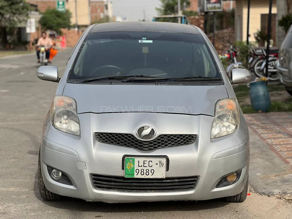 Toyota Vitz 2008 for Sale in Faisalabad Image-1