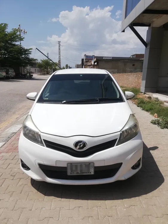 ٹویوٹا ویٹز 2013 for Sale in اسلام آباد Image-1