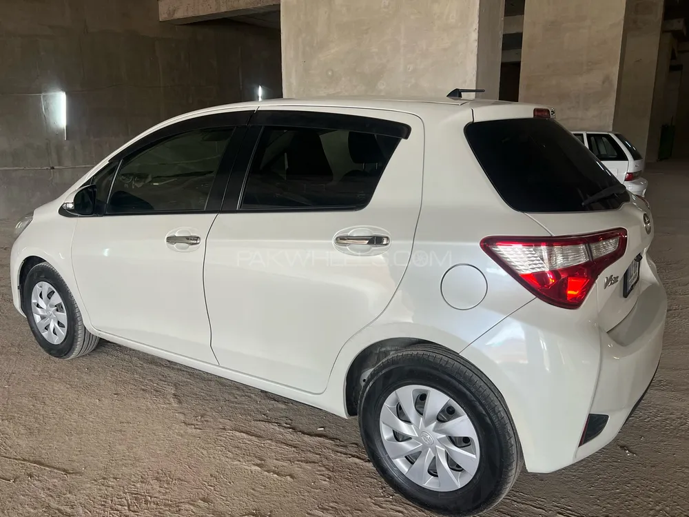 Toyota Vitz 2018 for Sale in Islamabad Image-1