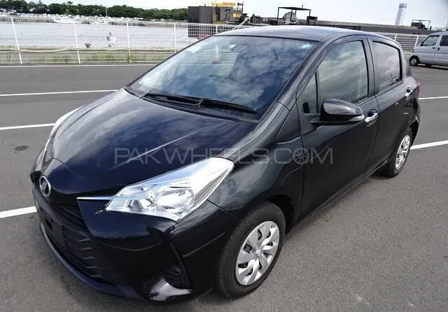 Toyota Vitz 2018 for Sale in Islamabad Image-1
