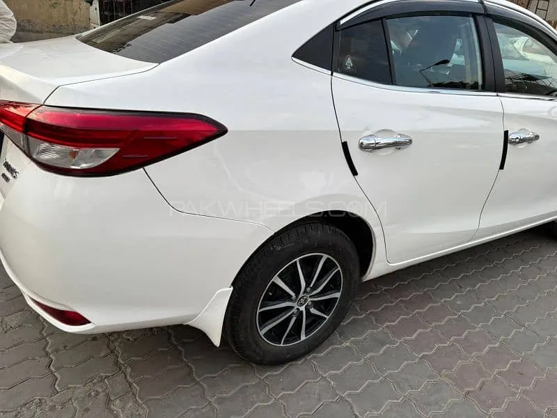 Toyota Yaris Sedan 2021 for Sale in Lahore Image-1