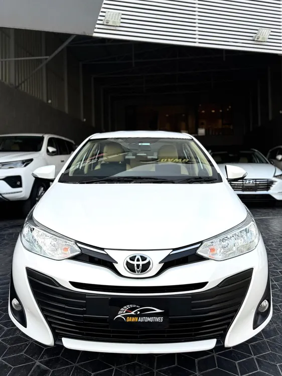 Toyota Yaris Sedan 2022 for Sale in Lahore Image-1