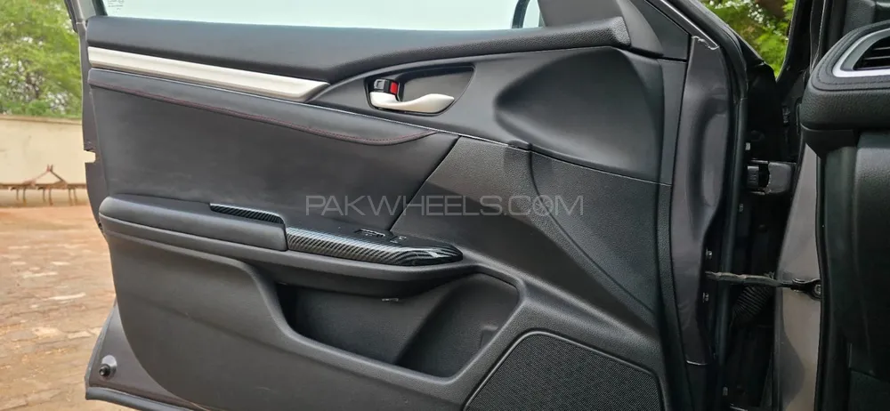 Honda Civic 2018 for Sale in Pak pattan sharif Image-1