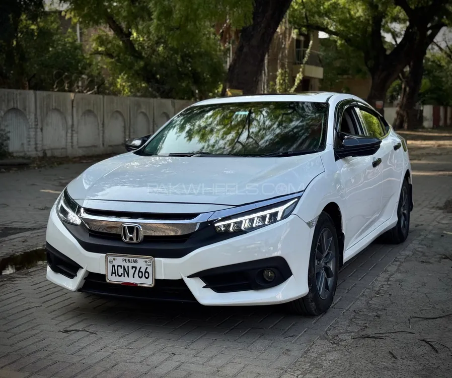 Honda Civic 2020 for Sale in Lahore Image-1