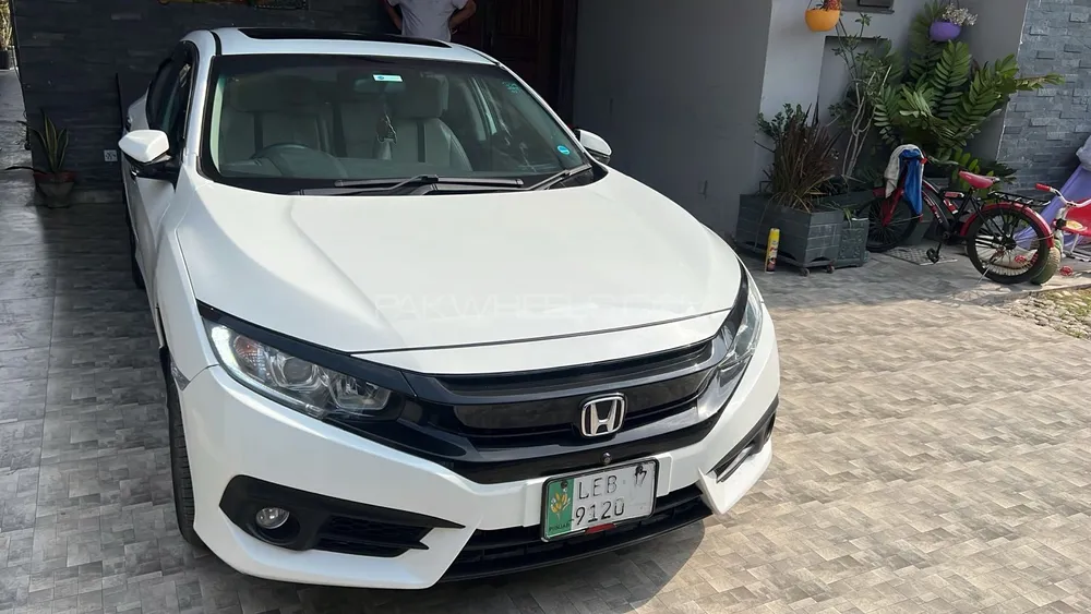Honda Civic 2017 for Sale in Lahore Image-1