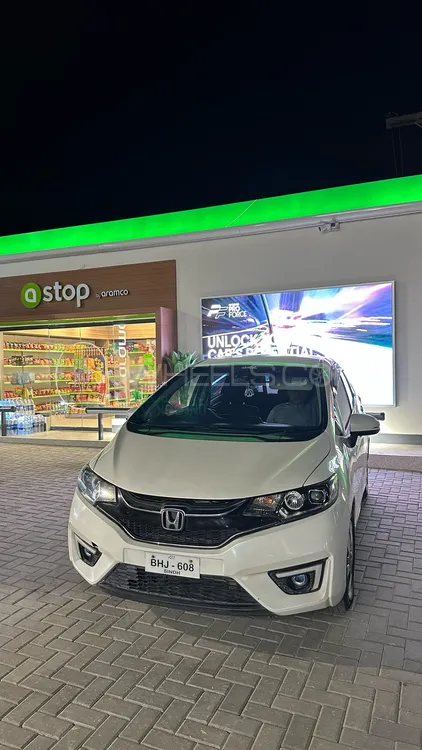 Honda Fit 2013 for Sale in Multan Image-1