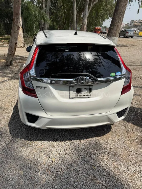 Honda Fit 2015 for Sale in Kamra Image-1