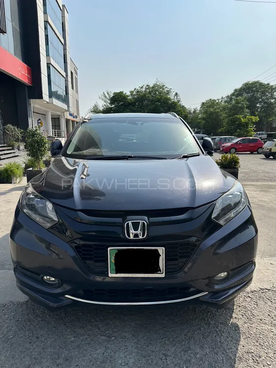 Honda Vezel 2014 for Sale in Islamabad Image-1