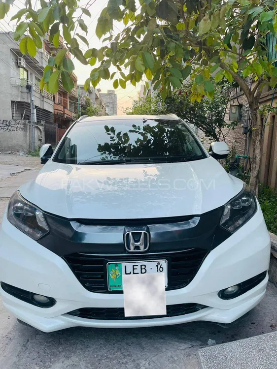 Honda Vezel 2016 for Sale in Mandi bahauddin Image-1
