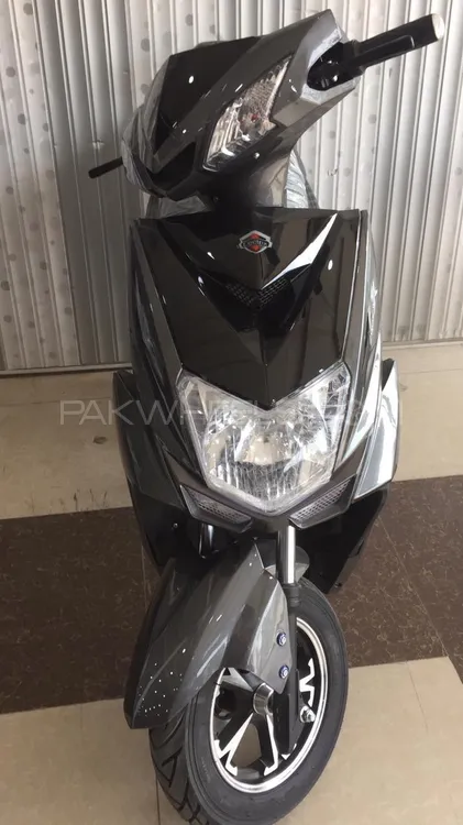 Lectrix Scooty 2023 for Sale Image-1