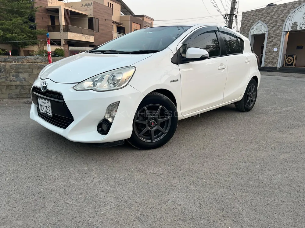 Toyota Aqua 2016 for Sale in Sargodha Image-1