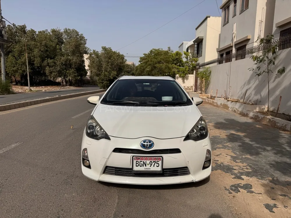 Toyota Aqua 2013 for Sale in Karachi Image-1
