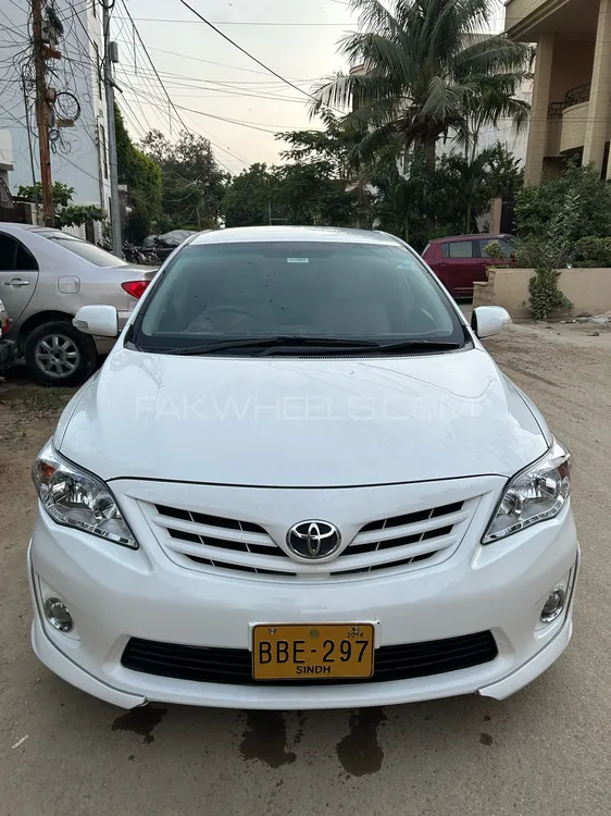 Toyota Corolla 2013 for Sale in Karachi Image-1