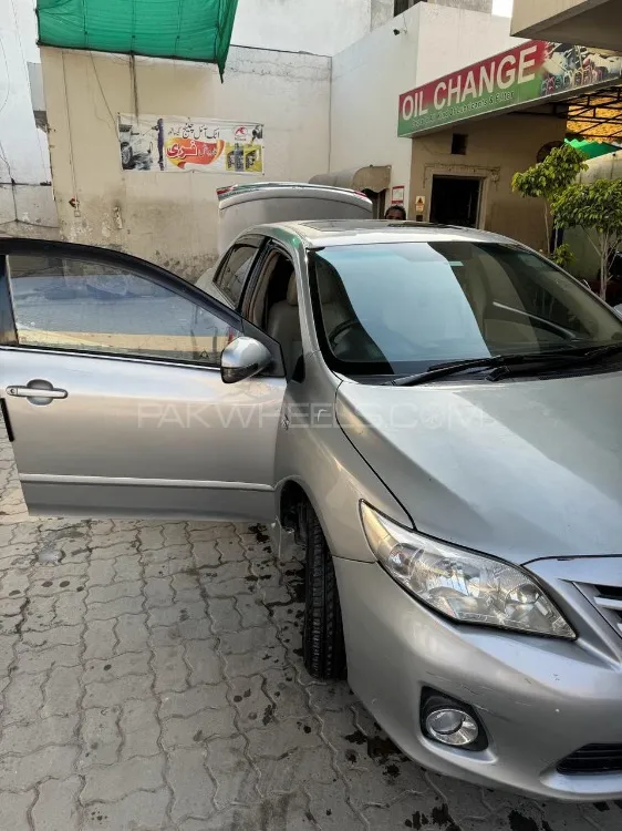 Toyota Corolla 2013 for Sale in Lahore Image-1