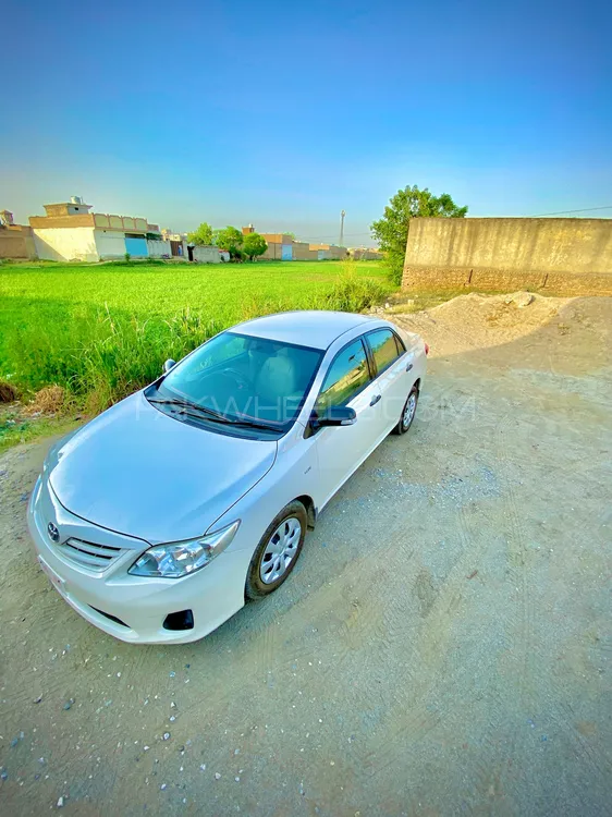 Toyota Corolla 2012 for Sale in Mardan Image-1