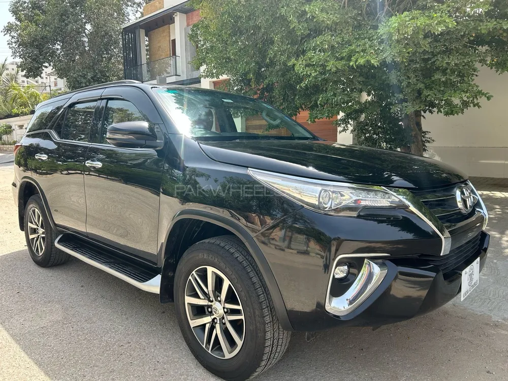 Toyota Fortuner 2018 for Sale in Karachi Image-1