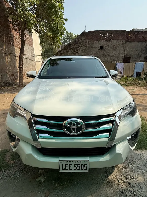 Toyota Fortuner 2018 for Sale in Mandi bahauddin Image-1