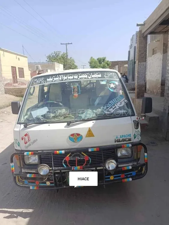 Toyota Hiace 1984 for Sale in Burewala Image-1
