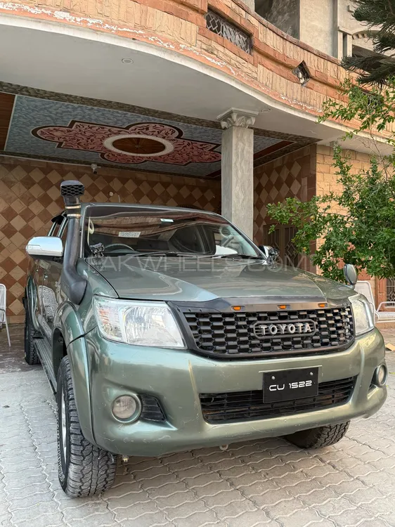 Toyota Hilux 2012 for Sale in Kallar Kahar Image-1