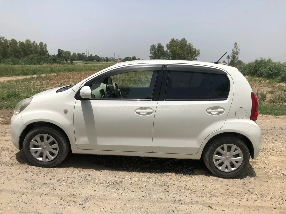 Toyota Passo 2010 for Sale in Attock Image-1
