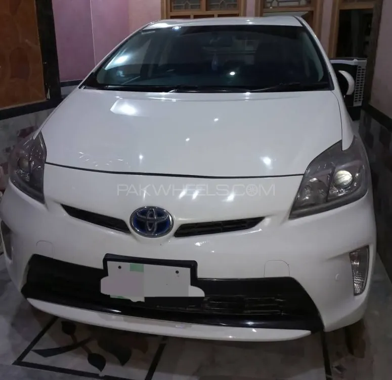 Toyota Prius 2012 for Sale in Peshawar Image-1