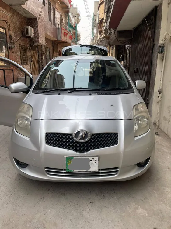 Toyota Vitz 2007 for Sale in Attock Image-1