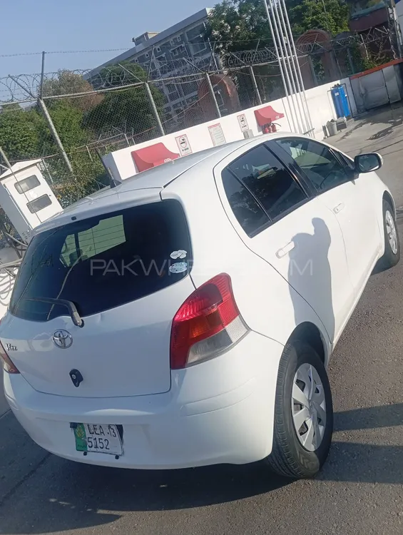 Toyota Vitz 2009 for Sale in Karak Image-1