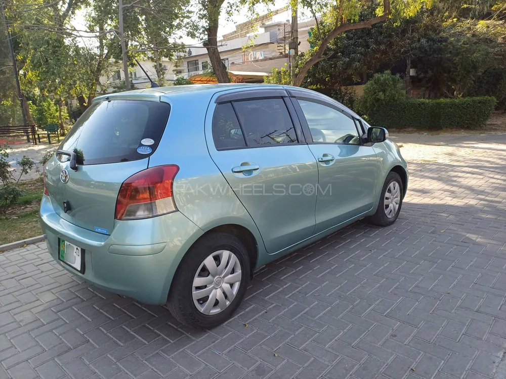 Toyota Vitz 2009 for Sale in Lahore Image-1