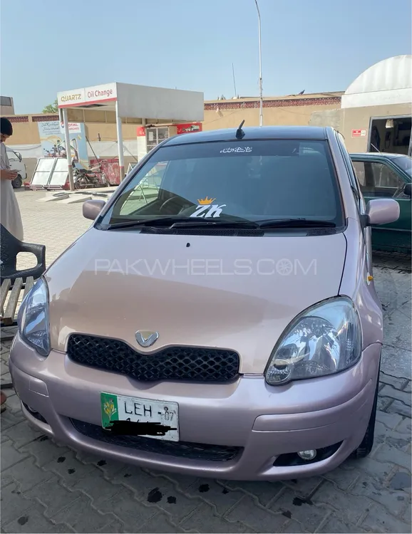 Toyota Vitz 2003 for Sale in Peshawar Image-1