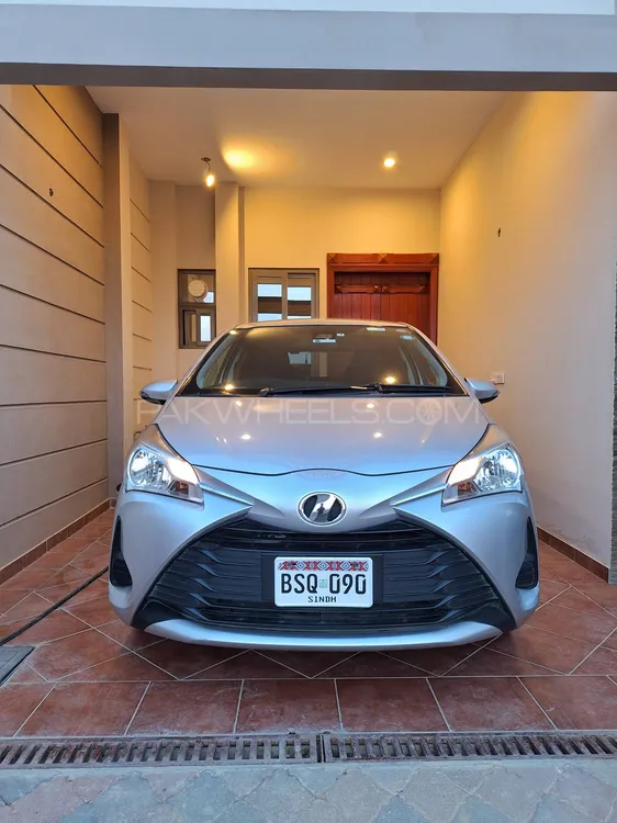 Toyota Vitz 2018 for Sale in Karachi Image-1