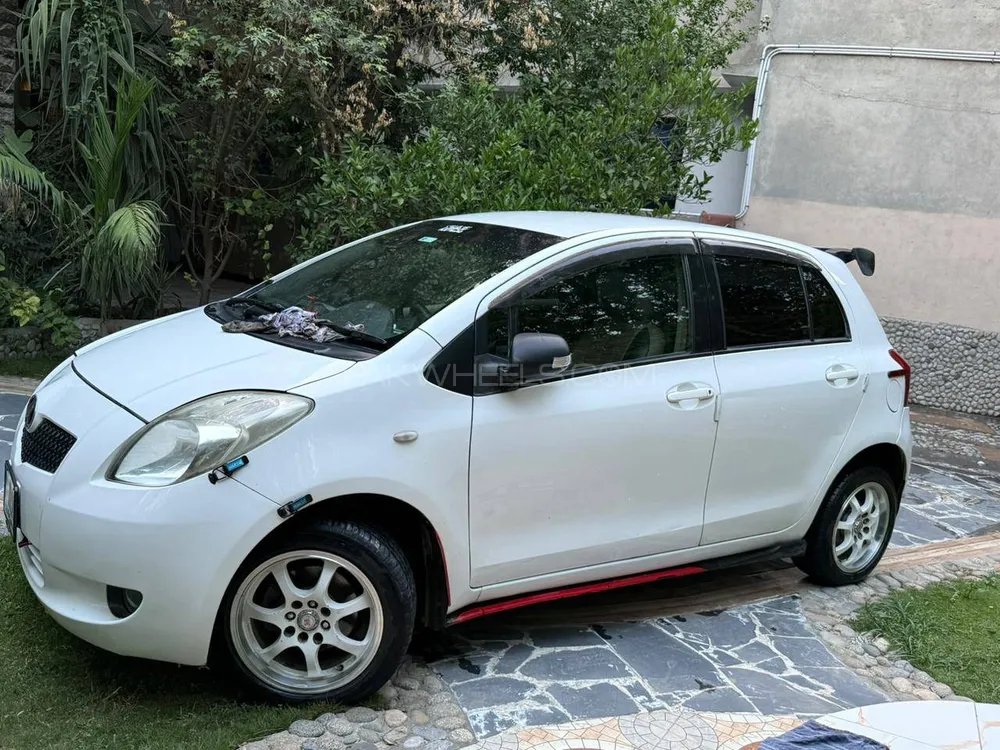 Toyota Vitz 2006 for Sale in Wah cantt Image-1