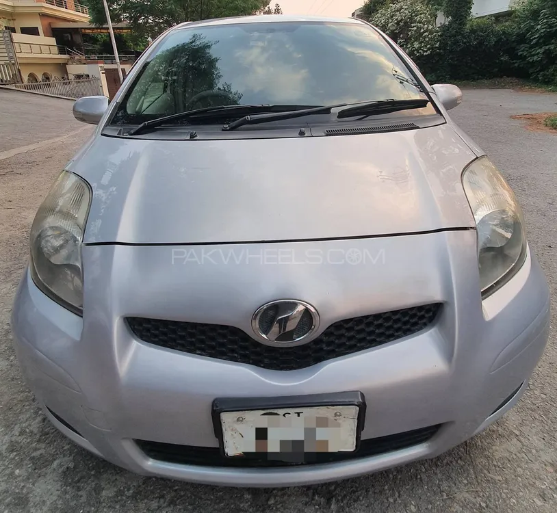 Toyota Vitz 2009 for Sale in Islamabad Image-1