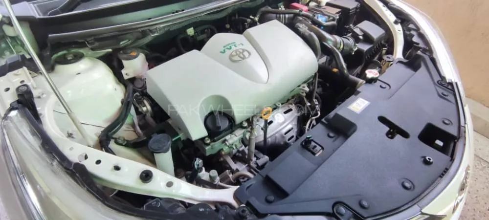 Toyota Yaris Sedan 2022 for Sale in Peshawar Image-1