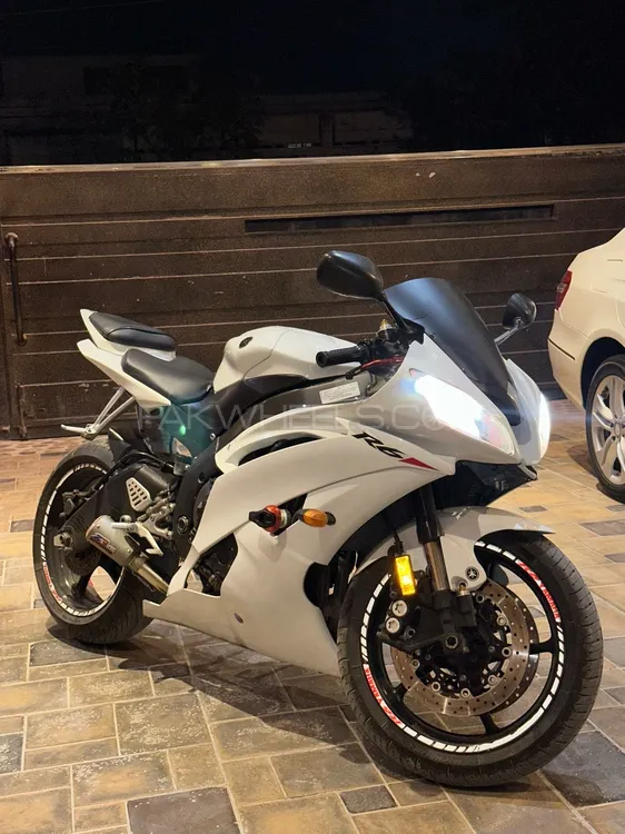 Yamaha YZF-R6 2010 for Sale Image-1