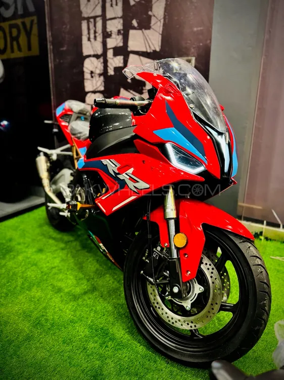 BMW M 1000 RR 2025 for Sale Image-1